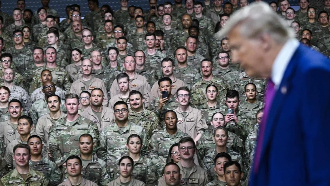 Dave DeCamp Interview - Trump's Floundering Iran War & The Ignored Somalia Bombing Spree